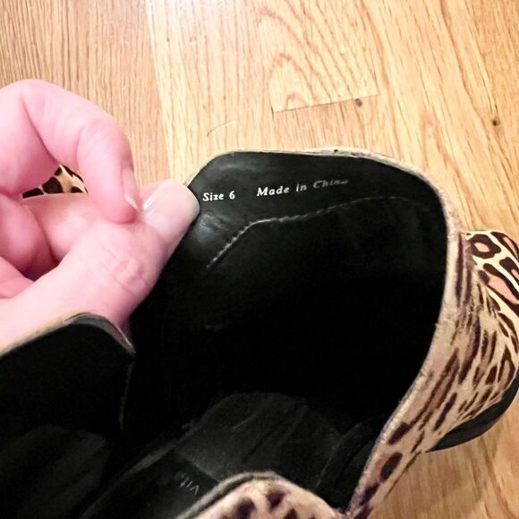 EUC Women's Dolce Vita Sonni Western Calf Hair Leopard Cheetah Bootie Size 6 M - Picture 7 of 8